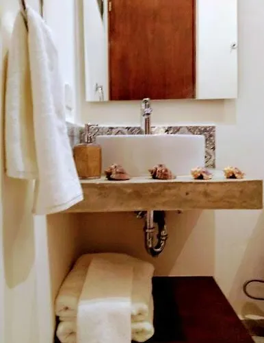 Apartment Cozy And Spacious By 10 *