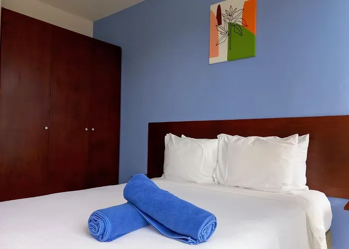 Cozy And Spacious By 10 Apartment *